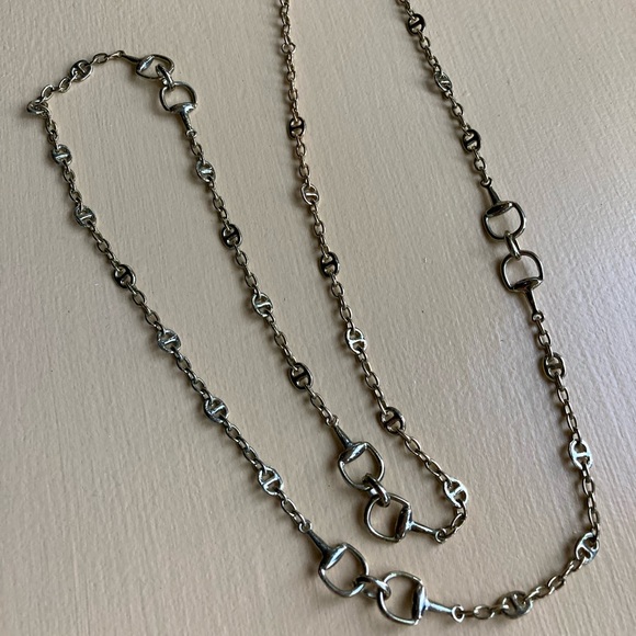 DONATED Goldtone stirrup-design long chain necklace - Picture 6 of 6